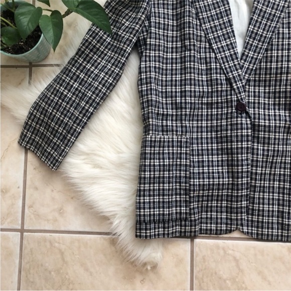 Vintage Plaid Blazer - Picture 2 of 6